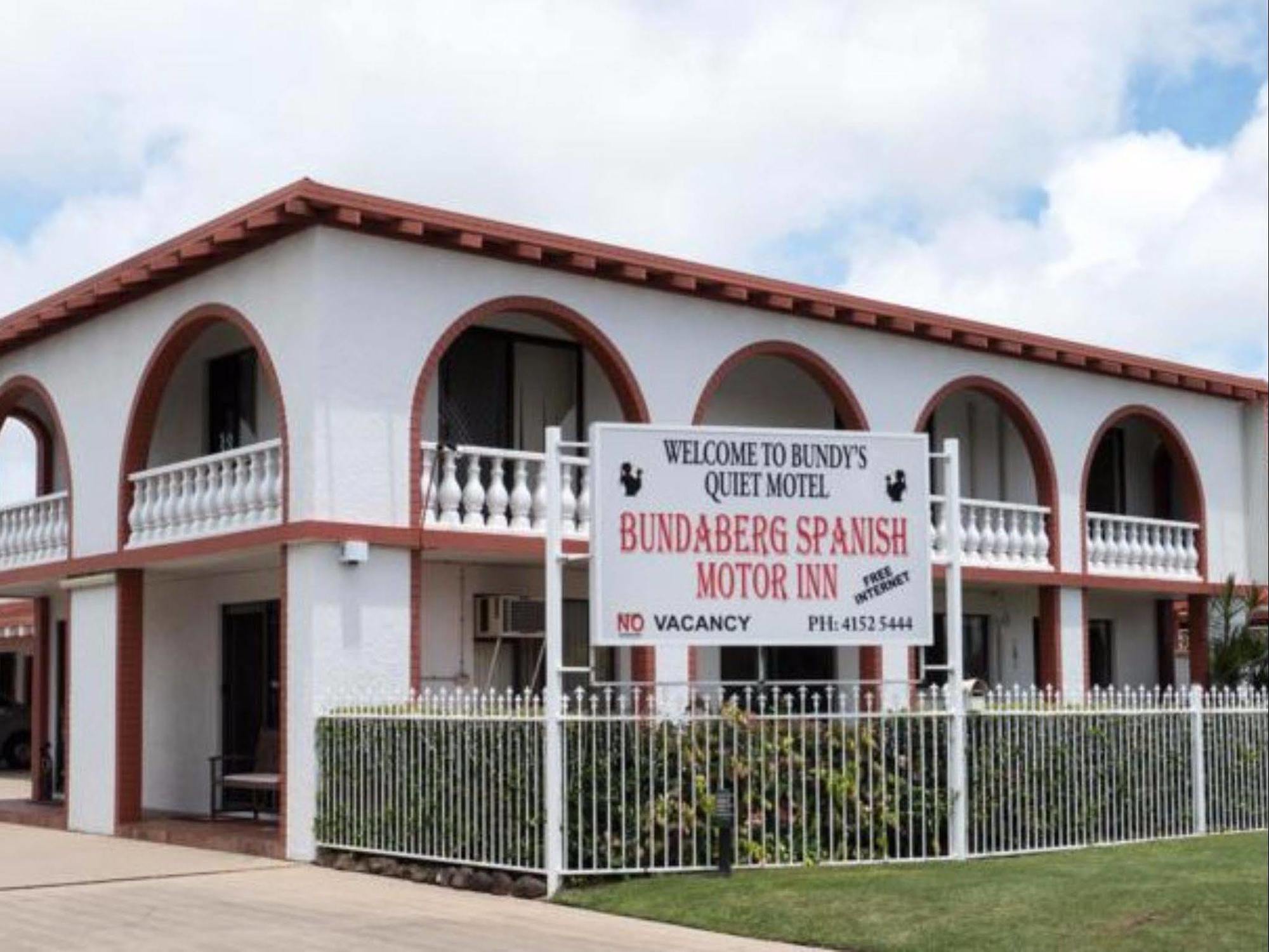 Bundaberg Spanish Motor Inn Ngoại thất bức ảnh